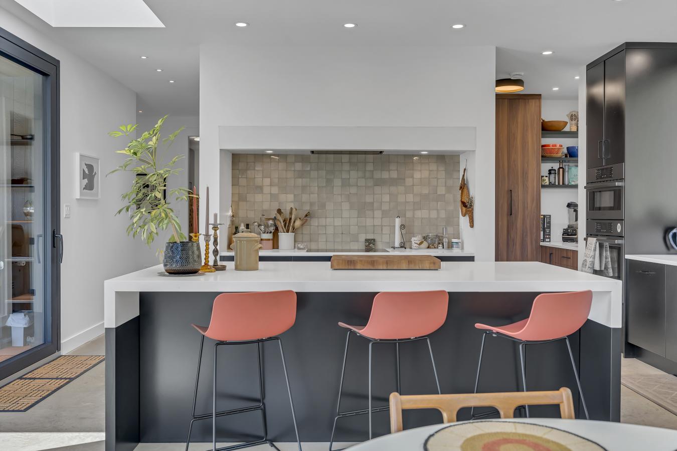 Oliver, BC, V0H 1T5, Canada, 3 Bedrooms Bedrooms, ,3 BathroomsBathrooms,Residential,For Sale,1996528