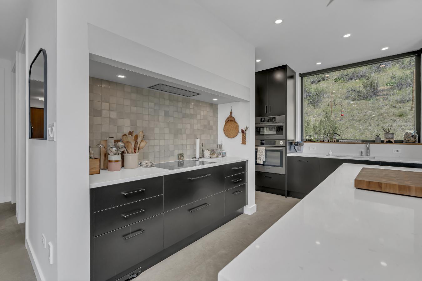 Oliver, BC, V0H 1T5, Canada, 3 Bedrooms Bedrooms, ,3 BathroomsBathrooms,Residential,For Sale,1996528