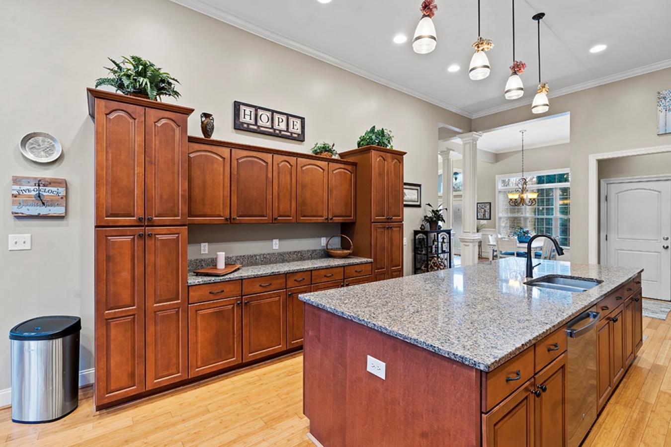 Greenwood, Greenwood, 29649, United States, 5 Bedrooms Bedrooms, ,3 BathroomsBathrooms,Residential,For Sale,1996526