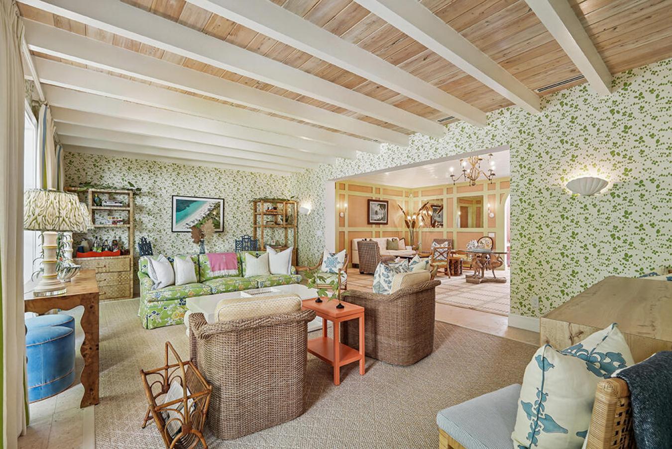 Palm Beach, Florida, 33480, United States, 3 Bedrooms Bedrooms, ,3 BathroomsBathrooms,Residential,For Sale,1996686