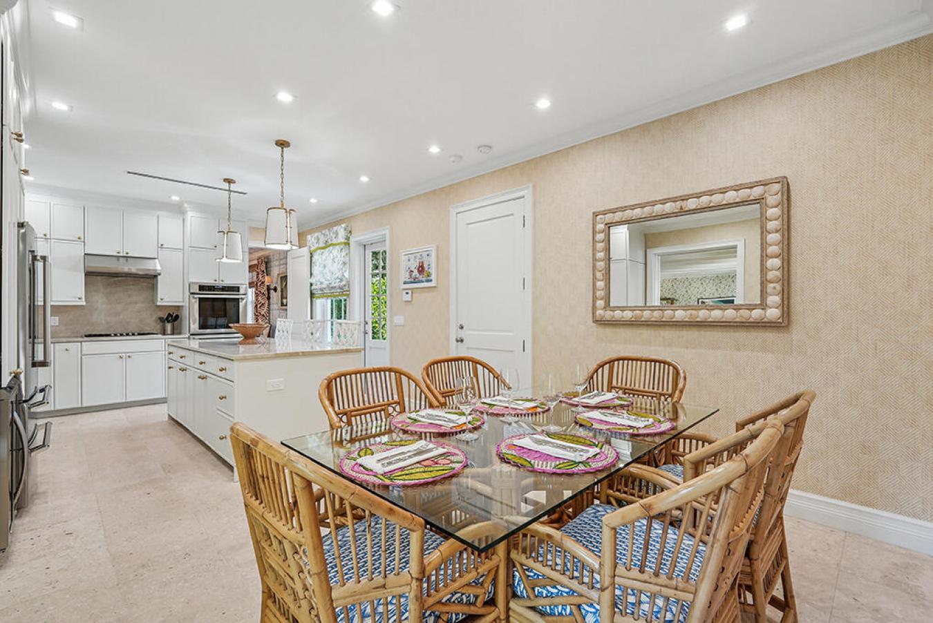 Palm Beach, Florida, 33480, United States, 3 Bedrooms Bedrooms, ,3 BathroomsBathrooms,Residential,For Sale,1996686