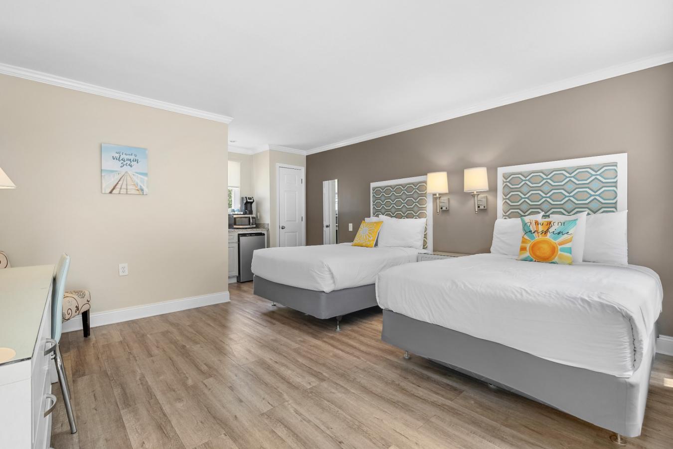 Hampton Bays, New York, 11946, United States, ,Residential,For Sale,1996685