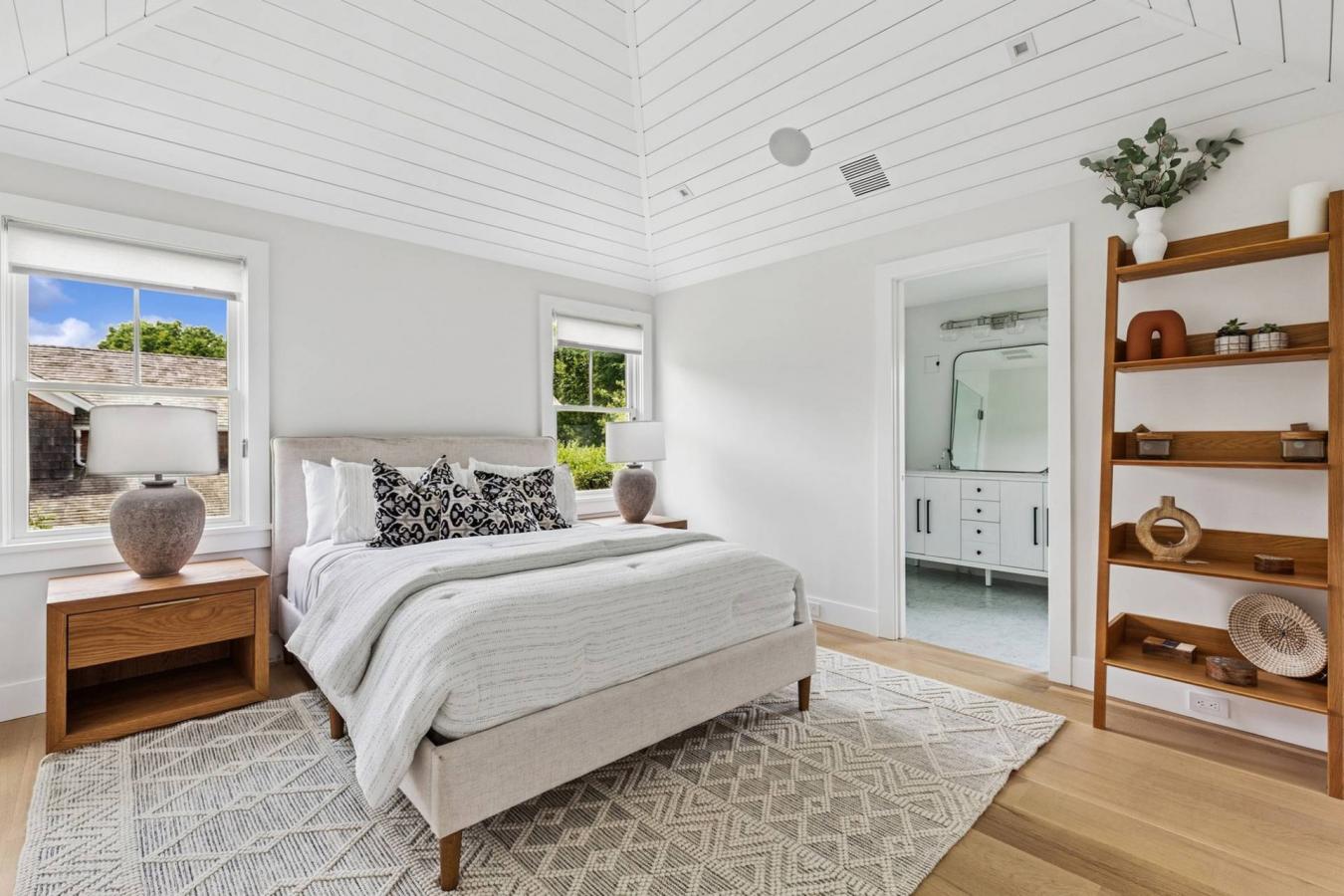 Village of Southampton, New York, 11968, United States, 4 Bedrooms Bedrooms, ,4 BathroomsBathrooms,Residential,For Sale,1996682