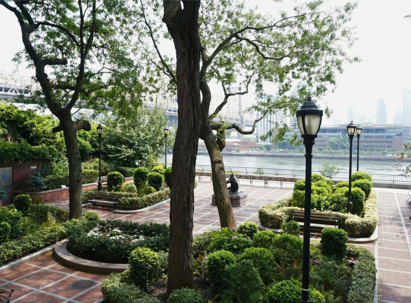 New York, New York, 10022, United States, 2 Bedrooms Bedrooms, ,2 BathroomsBathrooms,Residential,For Sale,1996675