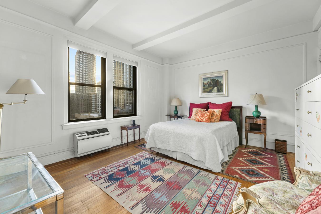 New York, New York, 10023, United States, 2 Bedrooms Bedrooms, ,1 BathroomBathrooms,Residential,For Sale,1996674