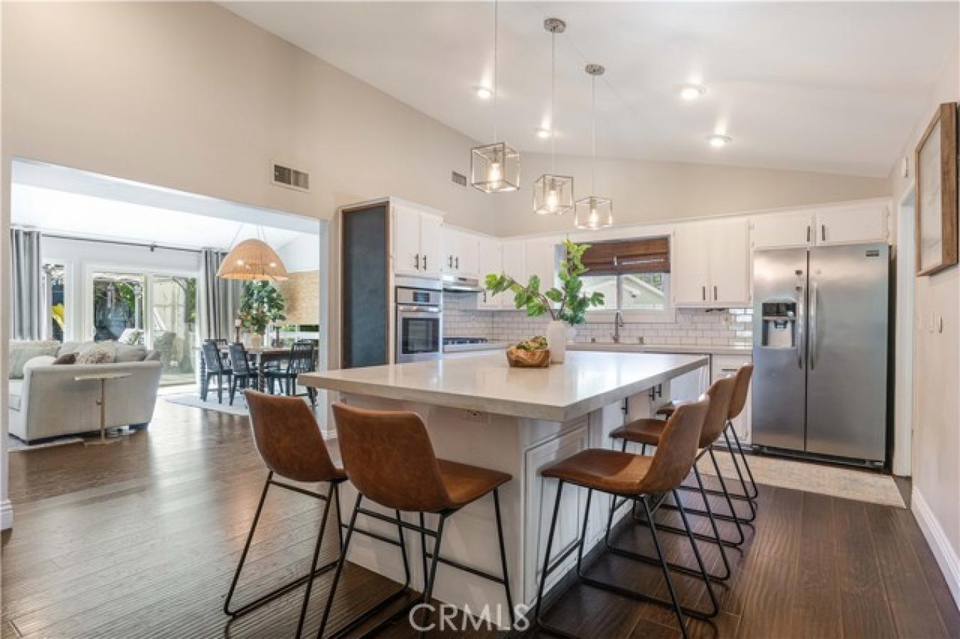 Woodland Hills, Los Angeles, 91367, United States, 3 Bedrooms Bedrooms, ,2 BathroomsBathrooms,Residential,For Sale,1997847