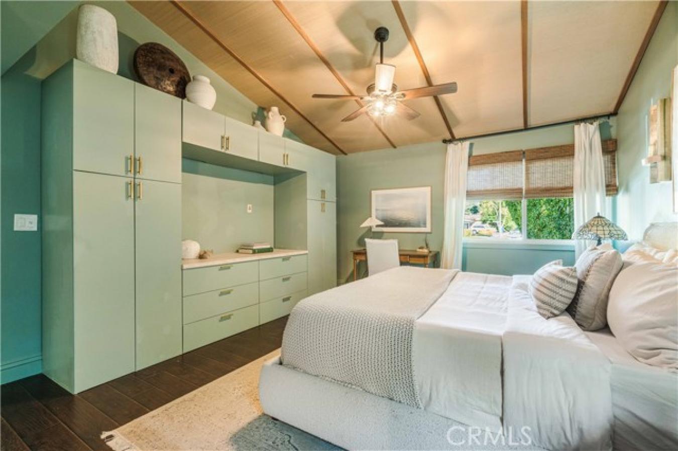 Woodland Hills, Los Angeles, 91367, United States, 3 Bedrooms Bedrooms, ,2 BathroomsBathrooms,Residential,For Sale,1997847