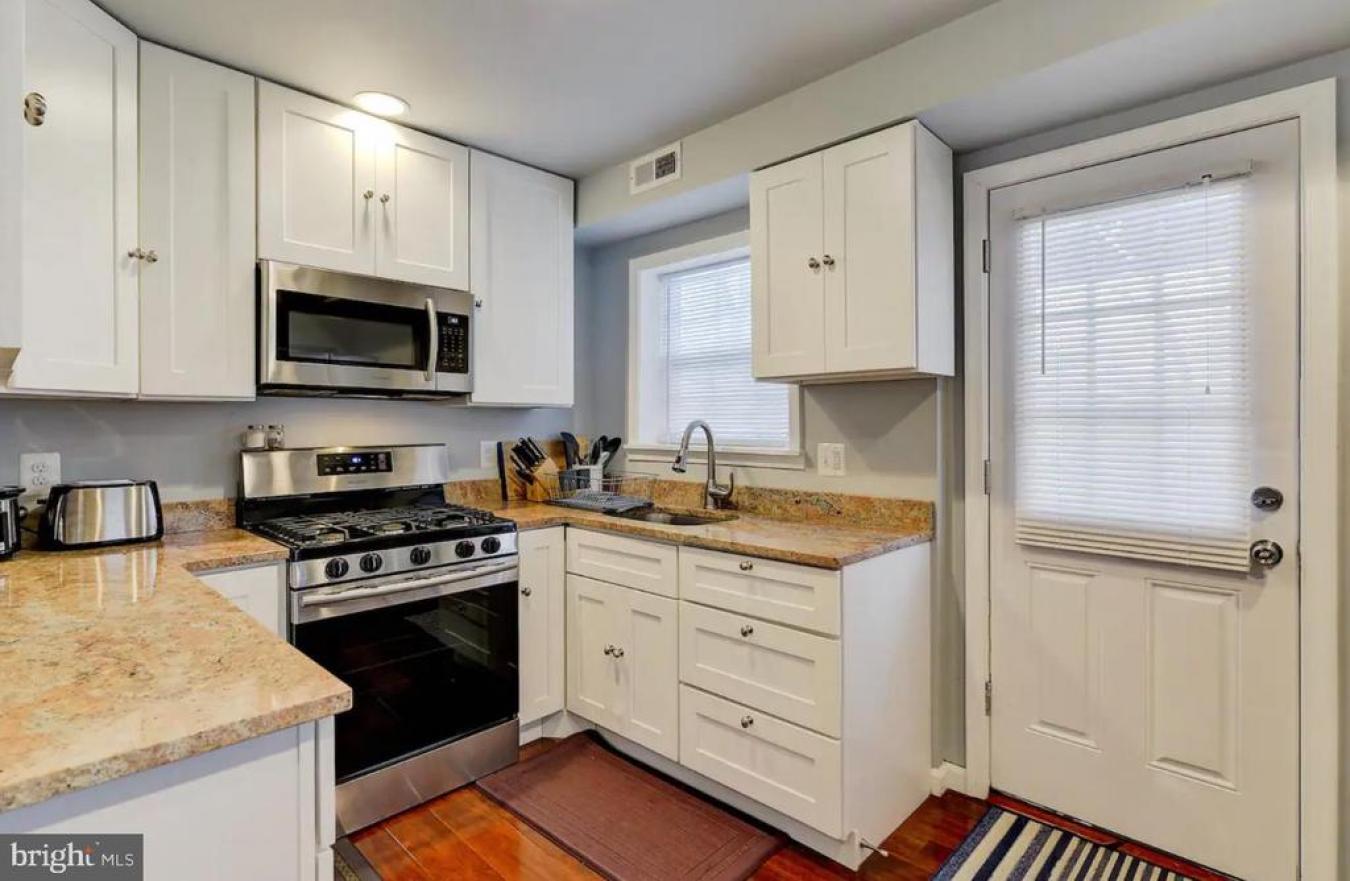 ARLINGTON, ARLINGTON, 22204, United States, ,Residential,For Sale,1997842