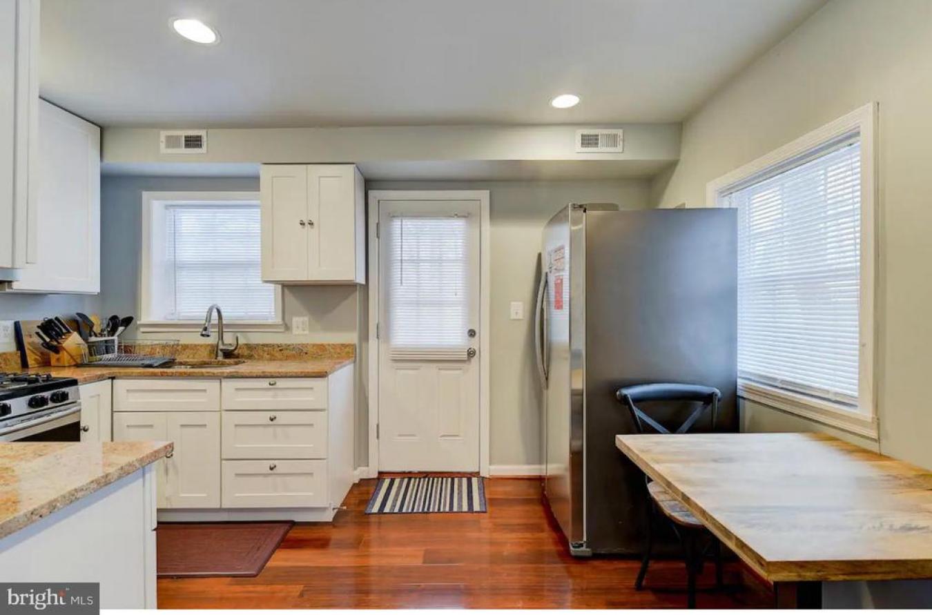 ARLINGTON, ARLINGTON, 22204, United States, ,Residential,For Sale,1997842