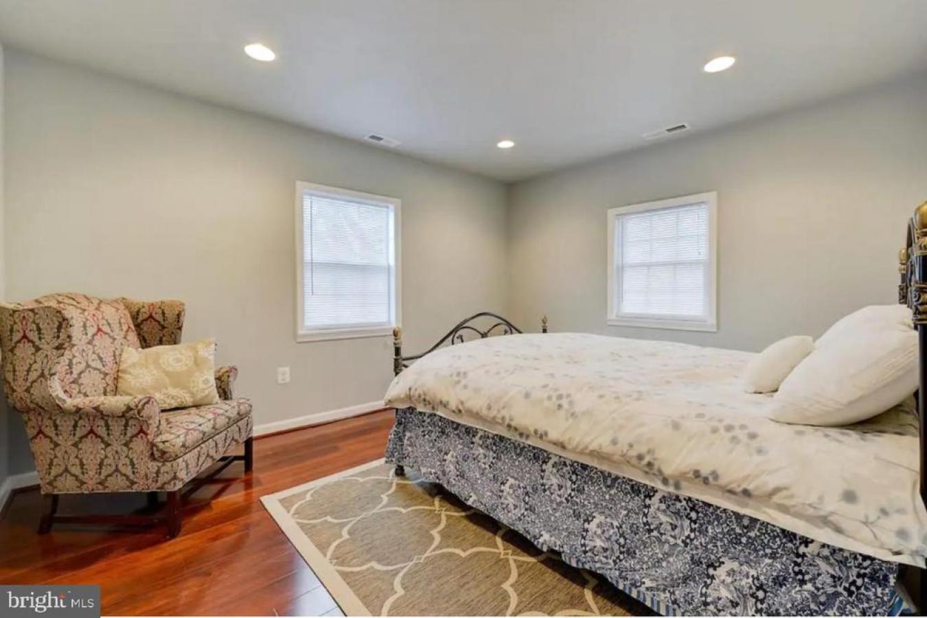 ARLINGTON, ARLINGTON, 22204, United States, ,Residential,For Sale,1997842