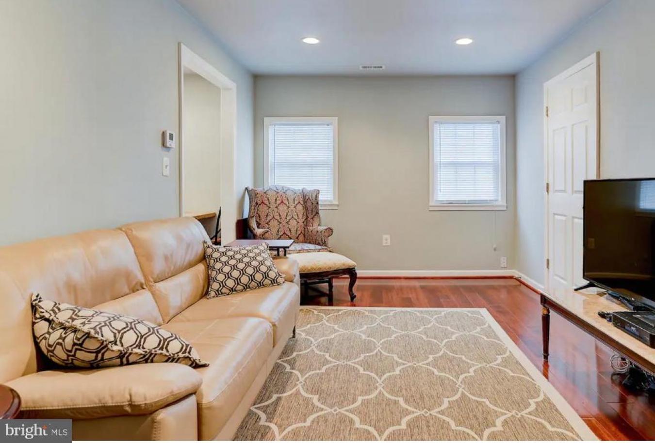 ARLINGTON, ARLINGTON, 22204, United States, ,Residential,For Sale,1997842