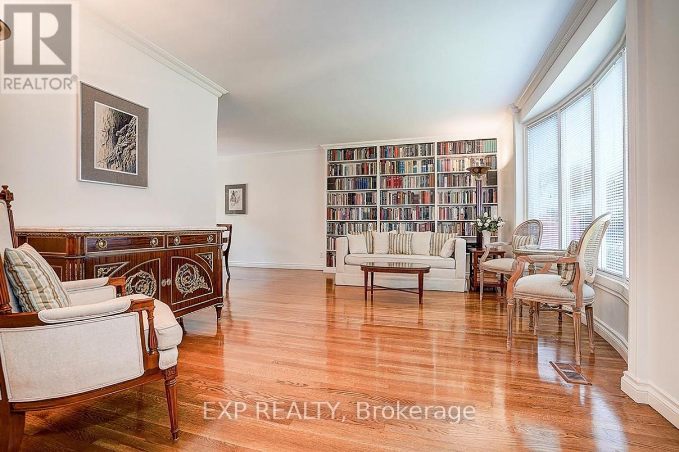 Toronto, ON, M2J2Z7, Canada, 3 Bedrooms Bedrooms, ,2 BathroomsBathrooms,Residential,For Sale,1997840