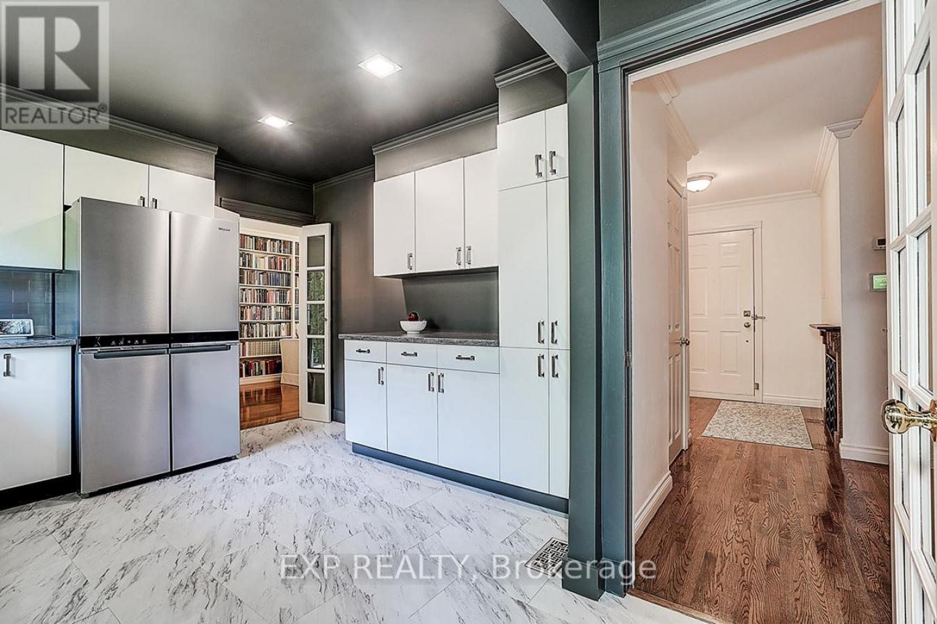 Toronto, ON, M2J2Z7, Canada, 3 Bedrooms Bedrooms, ,2 BathroomsBathrooms,Residential,For Sale,1997840