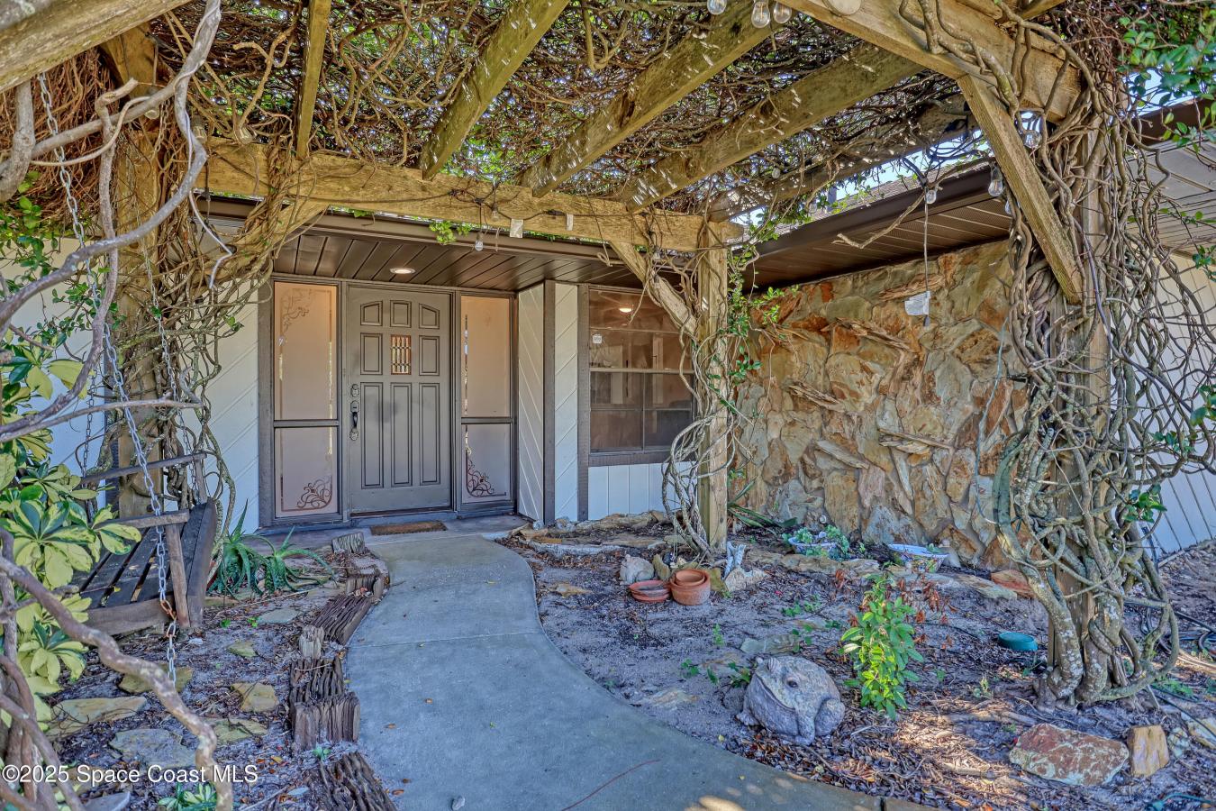 Indialantic, Brevard, 32903, United States, 3 Bedrooms Bedrooms, ,2 BathroomsBathrooms,Residential,For Sale,1997836