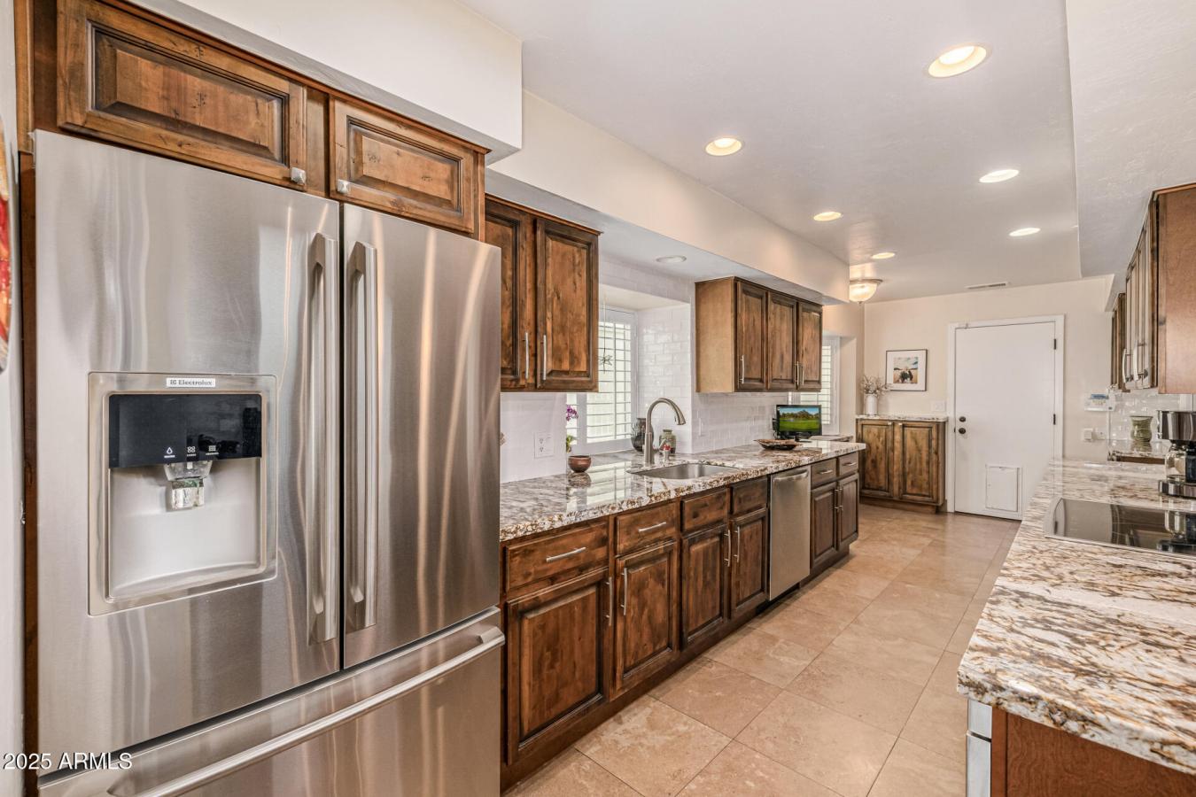 Phoenix, Maricopa, 85016, United States, 2 Bedrooms Bedrooms, ,2 BathroomsBathrooms,Residential,For Sale,1997835