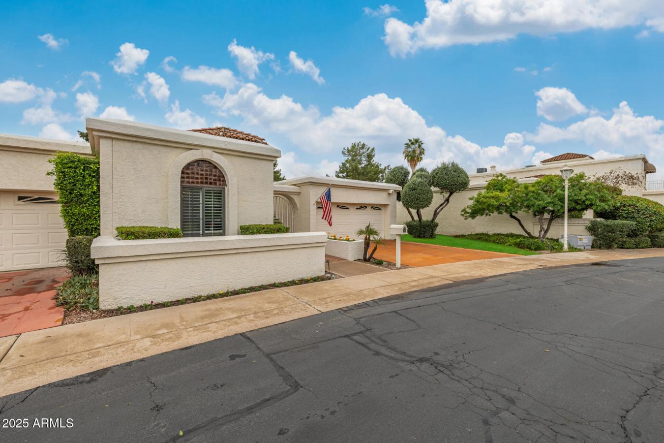 Phoenix, Maricopa, 85016, United States, 2 Bedrooms Bedrooms, ,2 BathroomsBathrooms,Residential,For Sale,1997835