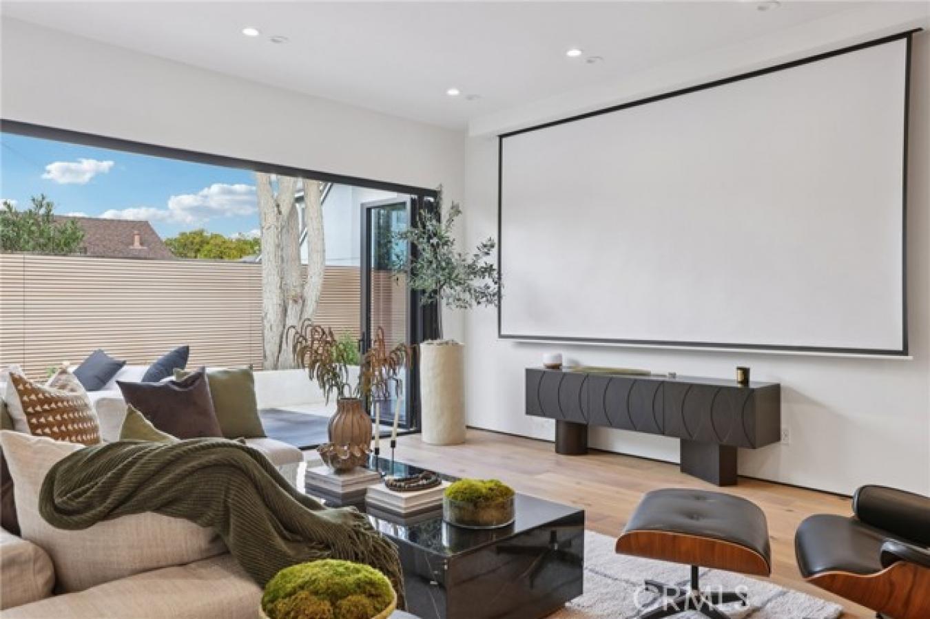 Torrance, Los Angeles, 90505, United States, 4 Bedrooms Bedrooms, ,3 BathroomsBathrooms,Residential,For Sale,1997833