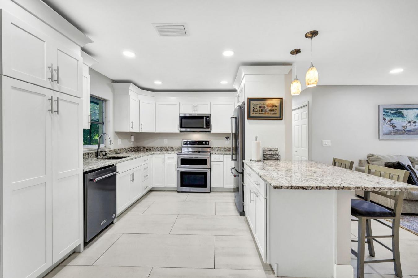 Sanibel, Lee, 33957, United States, 3 Bedrooms Bedrooms, ,2 BathroomsBathrooms,Residential,For Sale,1997830