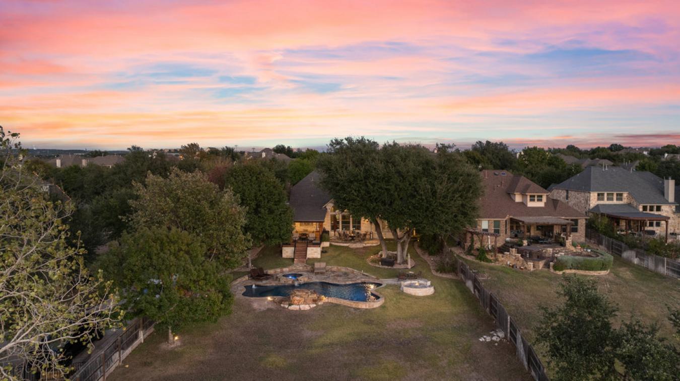 Austin, Texas, 78732, United States, 6 Bedrooms Bedrooms, ,3 BathroomsBathrooms,Residential,For Sale,1997828