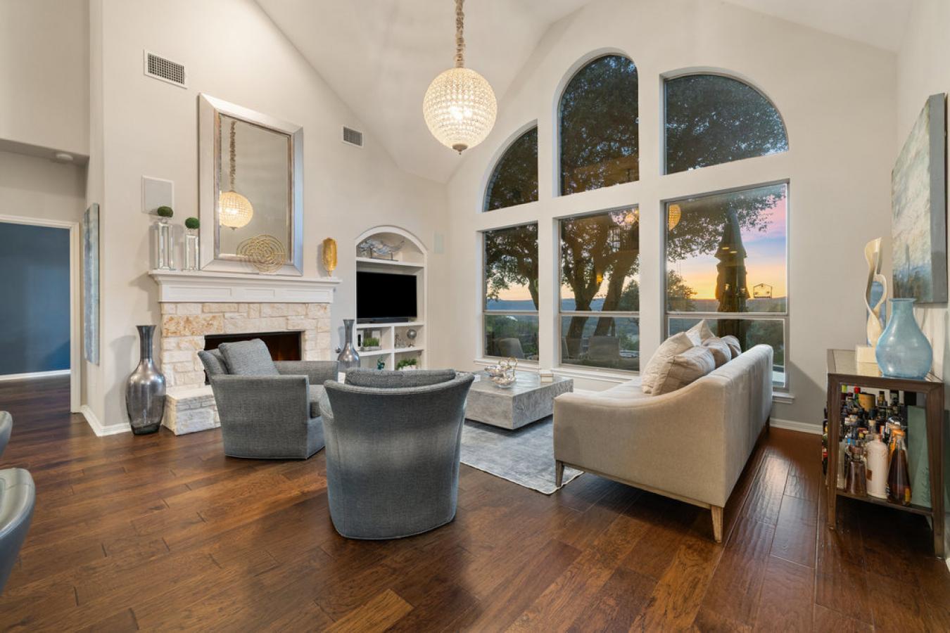 Austin, Texas, 78732, United States, 6 Bedrooms Bedrooms, ,3 BathroomsBathrooms,Residential,For Sale,1997828