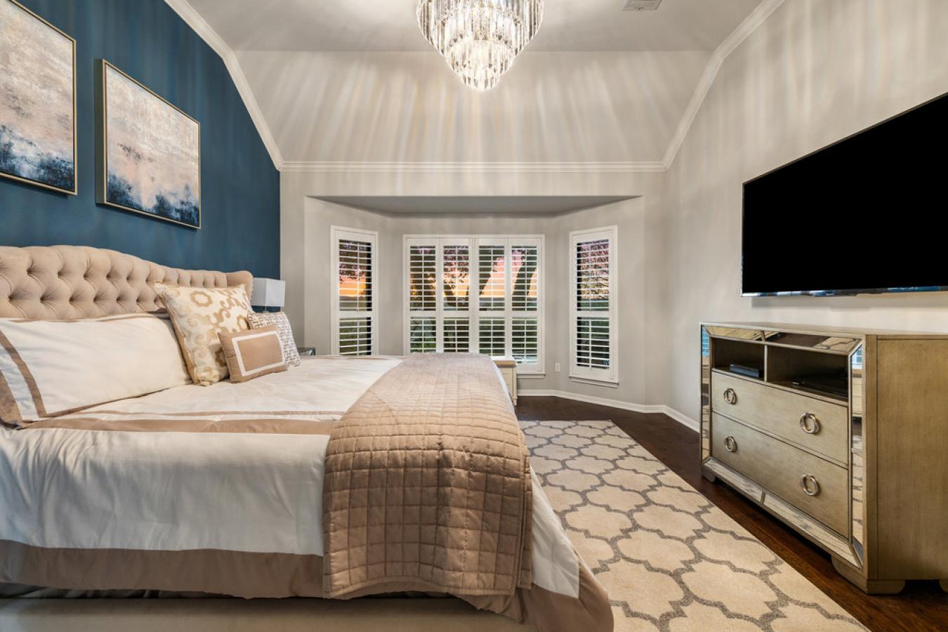 Austin, Texas, 78732, United States, 6 Bedrooms Bedrooms, ,3 BathroomsBathrooms,Residential,For Sale,1997828