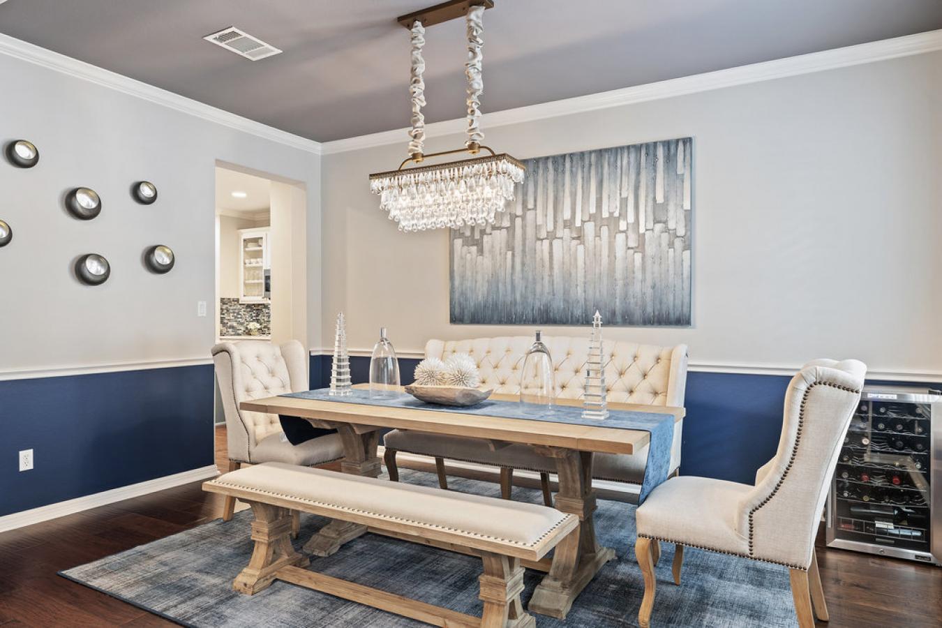 Austin, Texas, 78732, United States, 6 Bedrooms Bedrooms, ,3 BathroomsBathrooms,Residential,For Sale,1997828