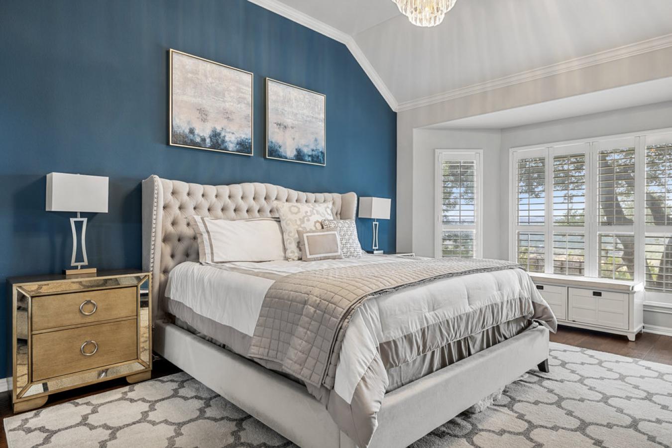 Austin, Texas, 78732, United States, 6 Bedrooms Bedrooms, ,3 BathroomsBathrooms,Residential,For Sale,1997828