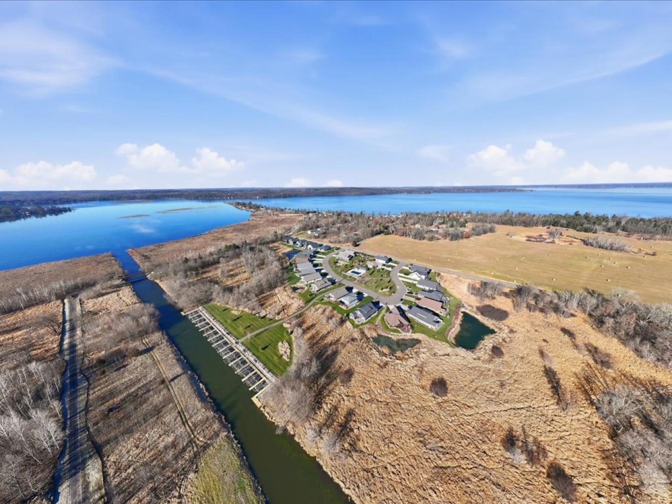 East Gull Lake, Cass, 56401, United States, 4 Bedrooms Bedrooms, ,3 BathroomsBathrooms,Residential,For Sale,1997827