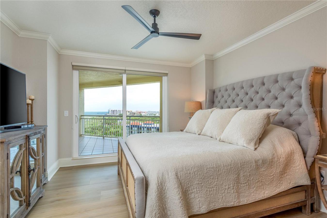 CLEARWATER BEACH, Pinellas, 33767, United States, ,Residential,For Sale,1997826