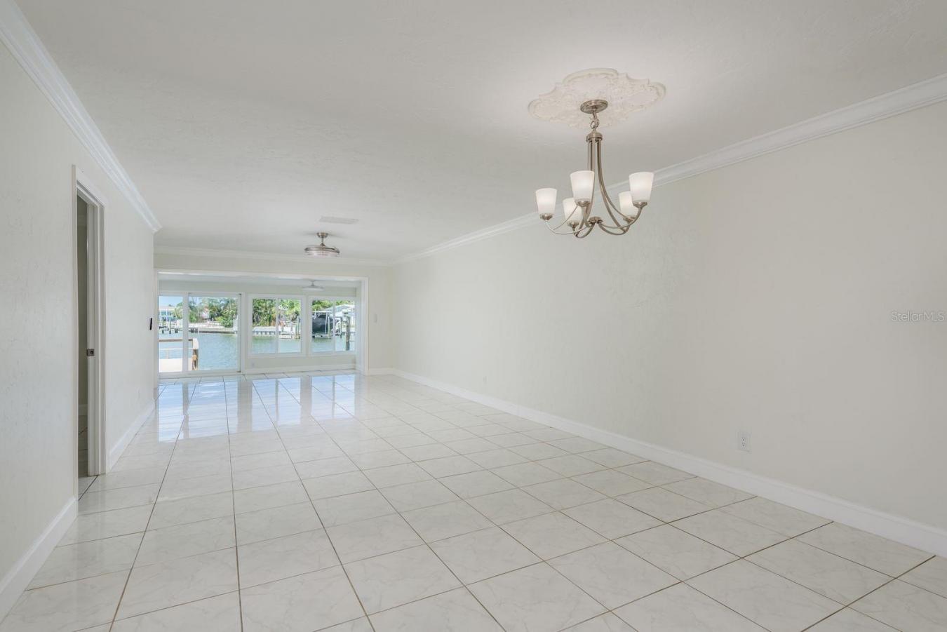 ST PETERSBURG, Pinellas, 33708, United States, 2 Bedrooms Bedrooms, ,2 BathroomsBathrooms,Residential,For Sale,1997825
