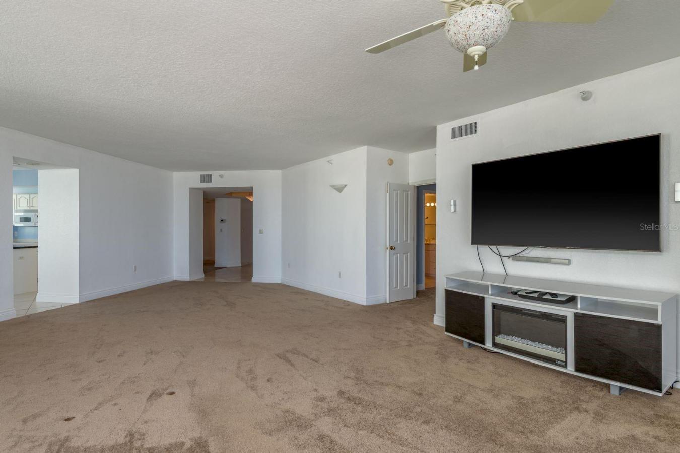 CLEARWATER BEACH, Pinellas, 33767, United States, ,Residential,For Sale,1997823