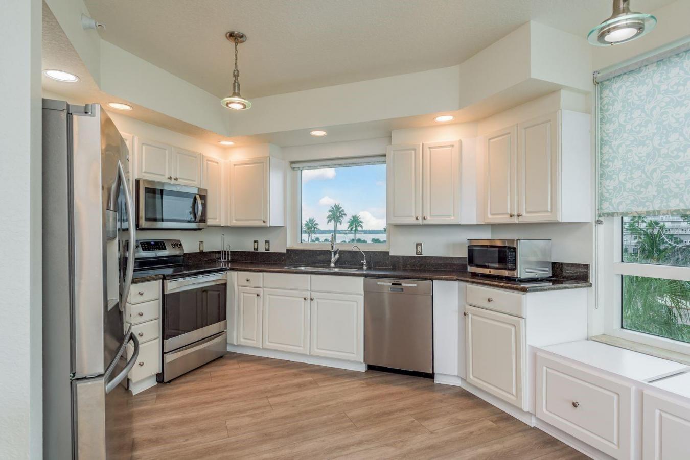 CLEARWATER BEACH, Pinellas, 33767, United States, ,Residential,For Sale,1997824