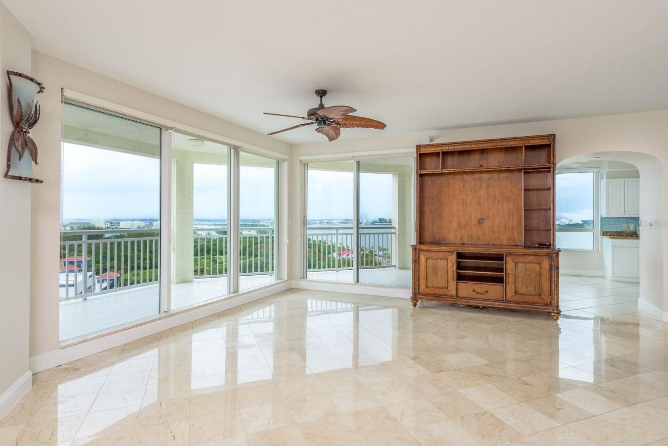 CLEARWATER BEACH, Pinellas, 33767, United States, ,Residential,For Sale,1997821