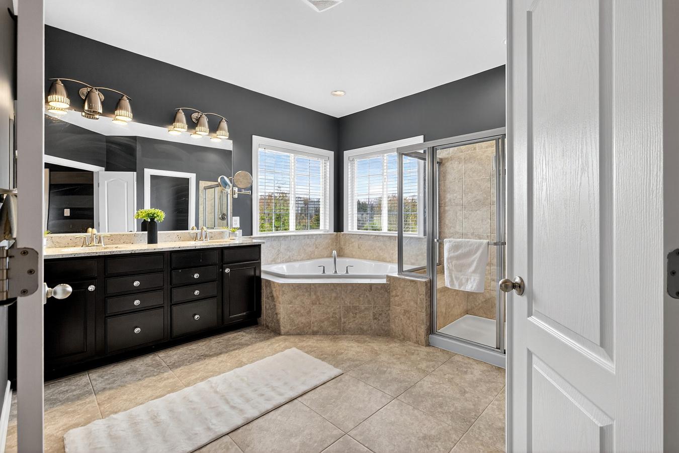 Middletown, Delaware, 19709, United States, 5 Bedrooms Bedrooms, ,4 BathroomsBathrooms,Residential,For Sale,1997819