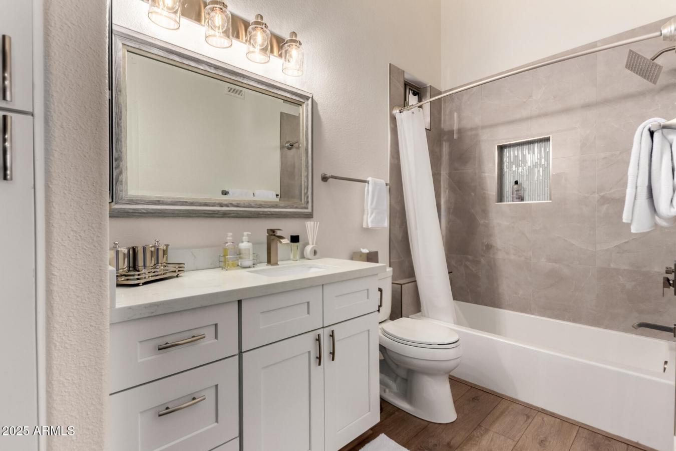 Scottsdale, Maricopa, 85255, United States, 3 Bedrooms Bedrooms, ,2 BathroomsBathrooms,Residential,For Sale,1997817