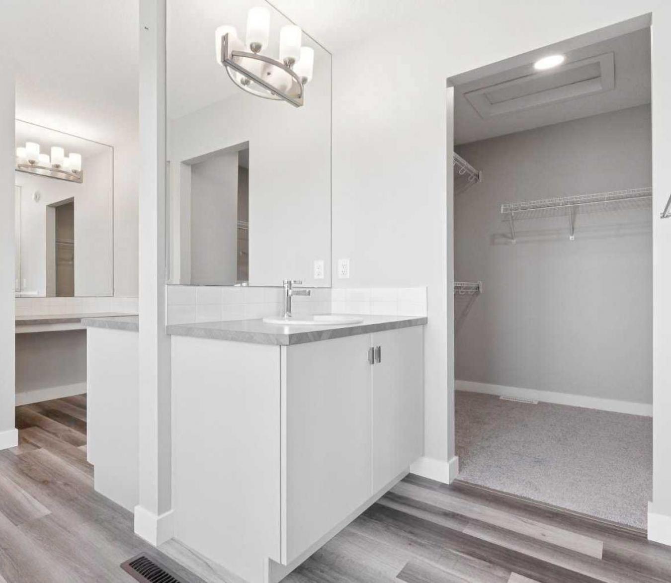 Cochrane, Rocky View County, T4C 2T6, Canada, 3 Bedrooms Bedrooms, ,2 BathroomsBathrooms,Residential,For Sale,1997815