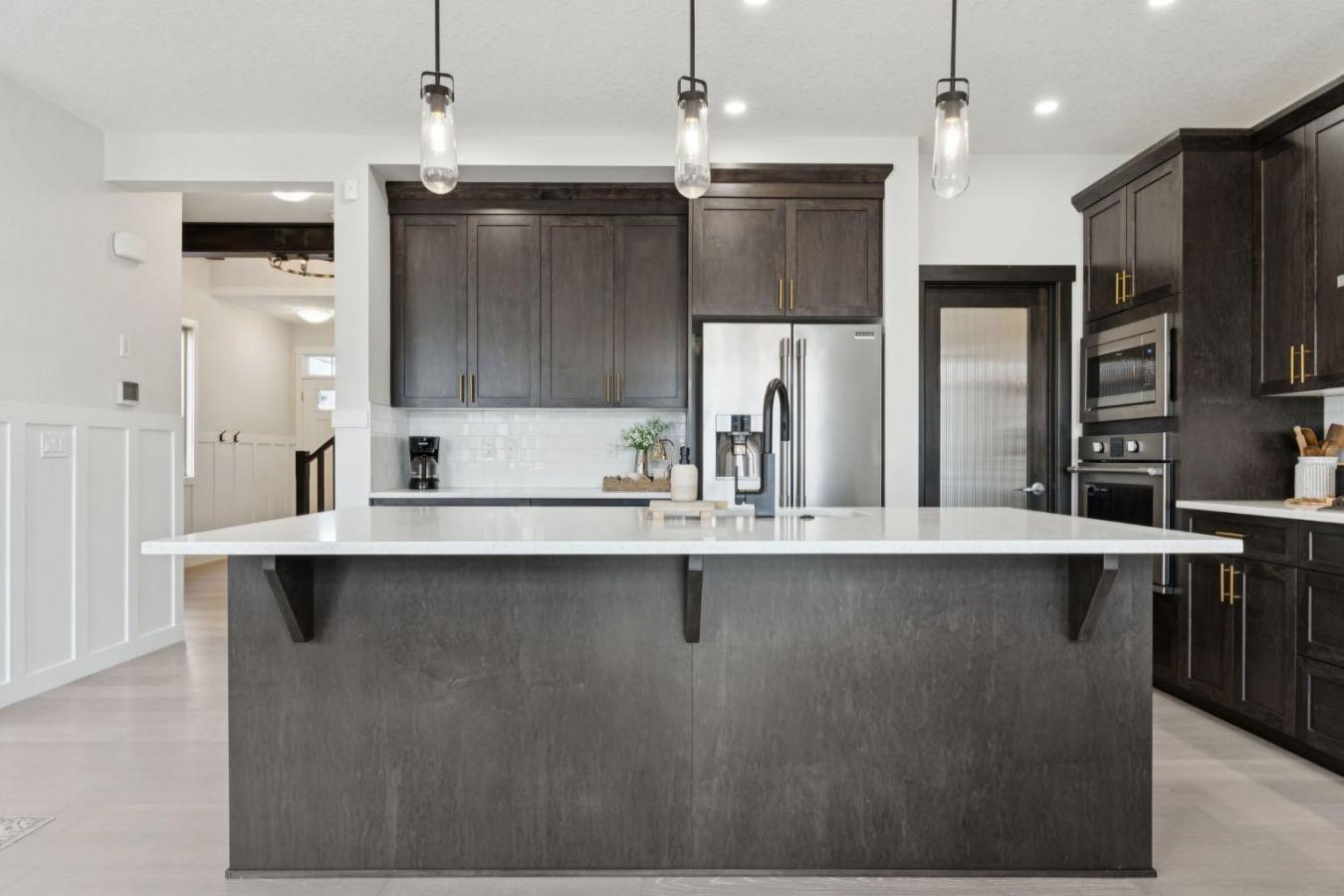 Cochrane, Rocky View County, T4C 0Z2, Canada, 3 Bedrooms Bedrooms, ,3 BathroomsBathrooms,Residential,For Sale,1997813