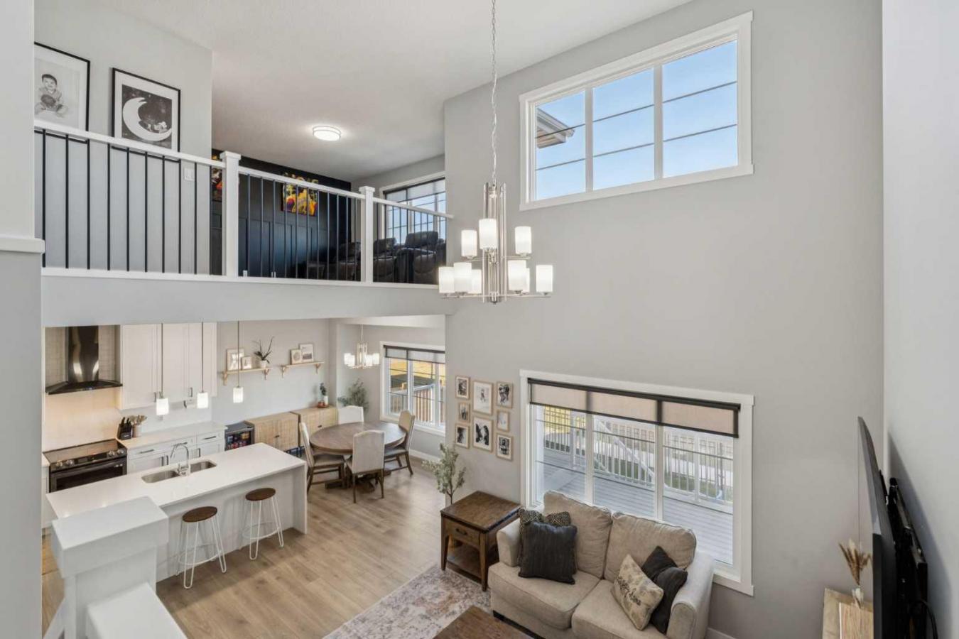 Airdrie, Airdrie, T4B 5J9, Canada, 3 Bedrooms Bedrooms, ,2 BathroomsBathrooms,Residential,For Sale,1997811