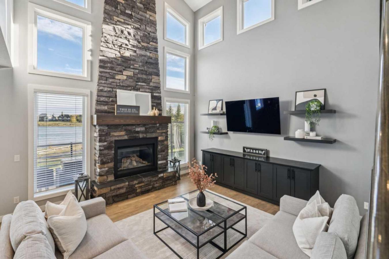 Cochrane Lake, Rocky View County, T4C 0A8, Canada, 4 Bedrooms Bedrooms, ,3 BathroomsBathrooms,Residential,For Sale,1997810