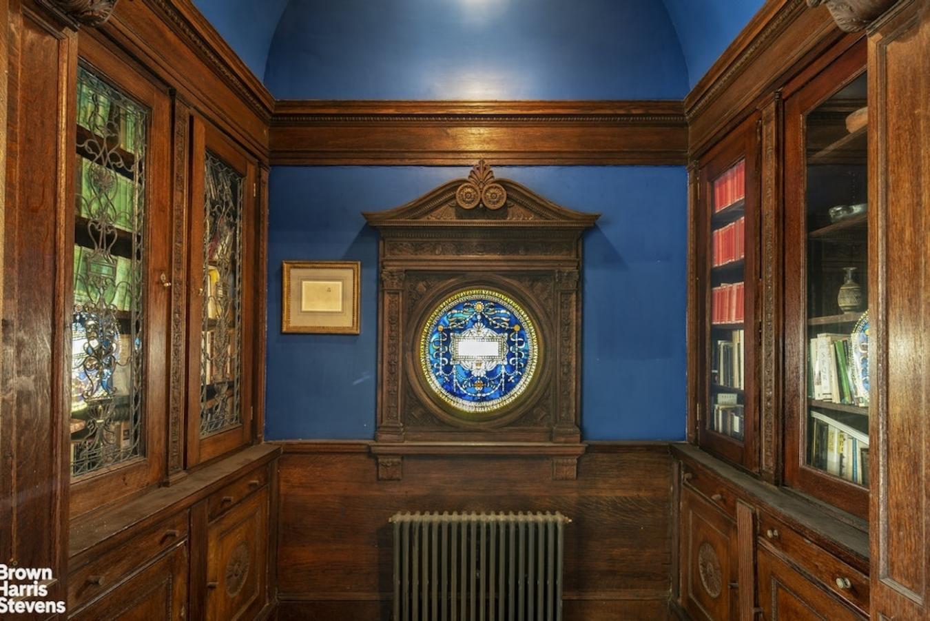 South Harlem, New York, 10027, United States, 6 Bedrooms Bedrooms, ,3 BathroomsBathrooms,Residential,For Sale,1997809