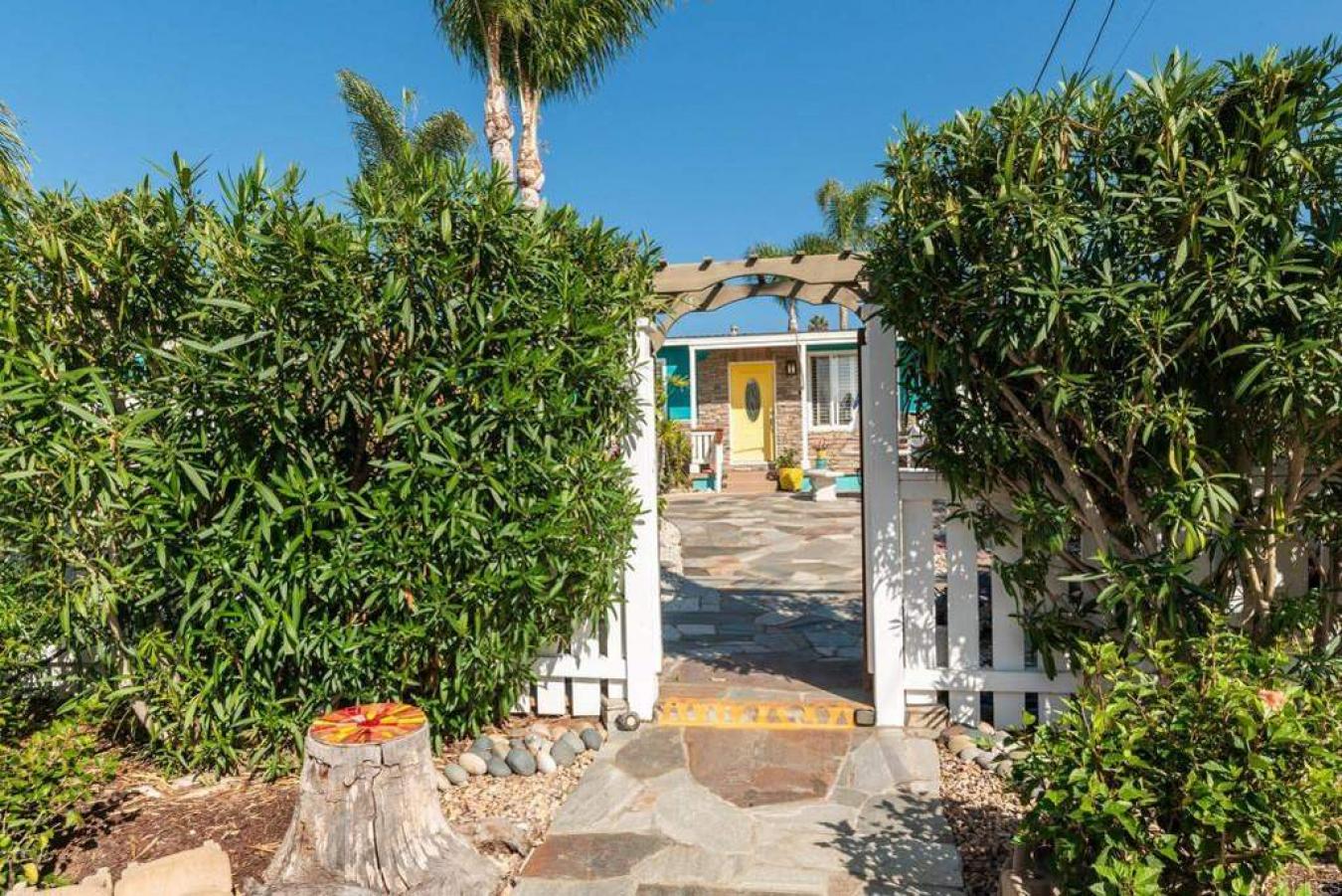 Oceanside, San Diego, 92054, United States, 4 Bedrooms Bedrooms, ,3 BathroomsBathrooms,Residential,For Sale,2002575