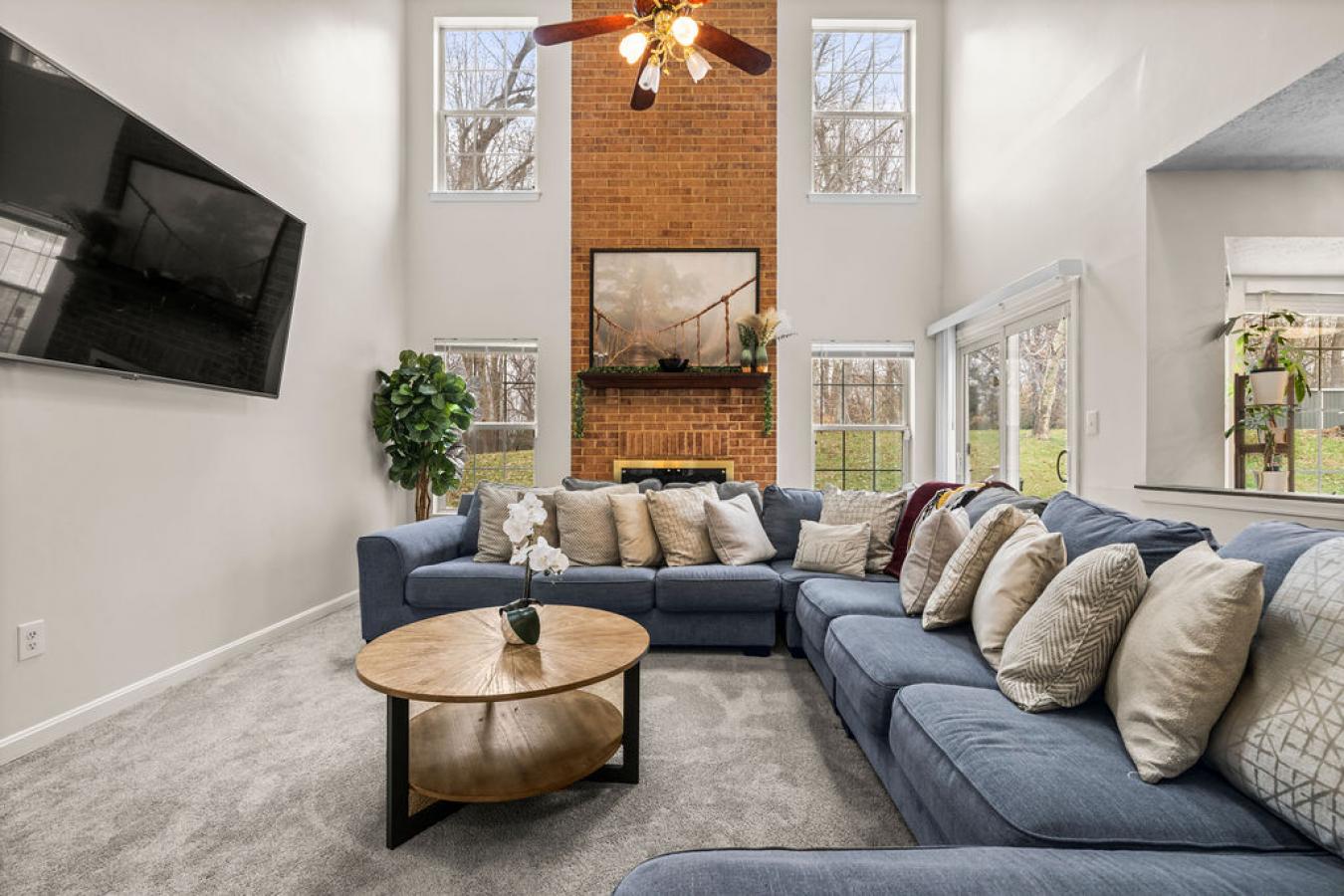 Bowie, Maryland, 20721, United States, 4 Bedrooms Bedrooms, ,3 BathroomsBathrooms,Residential,For Sale,1997807