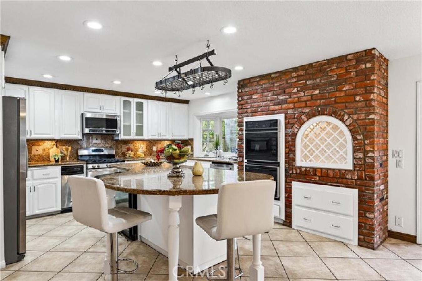 Long Beach, Los Angeles, 90803, United States, 4 Bedrooms Bedrooms, ,3 BathroomsBathrooms,Residential,For Sale,1997805