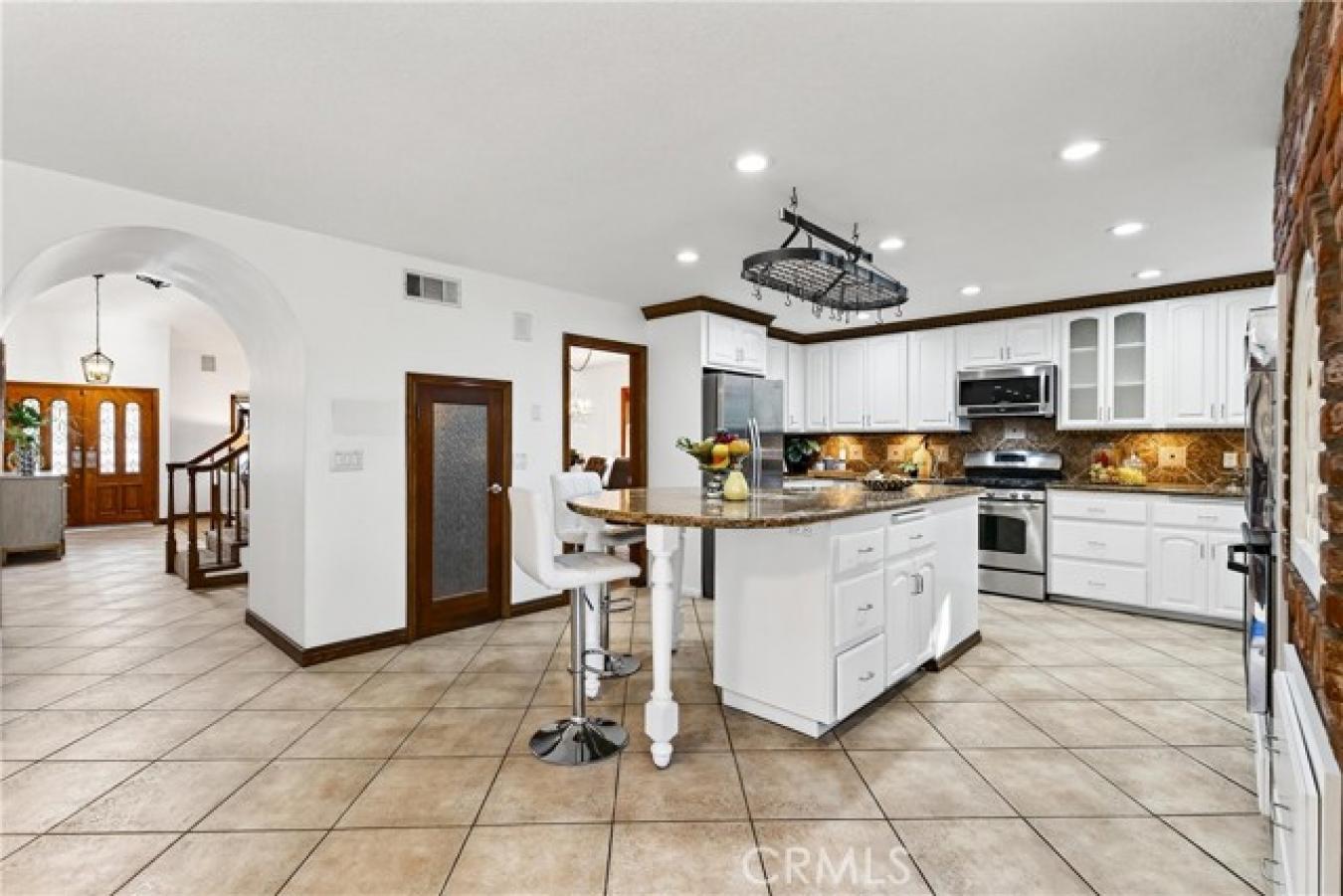 Long Beach, Los Angeles, 90803, United States, 4 Bedrooms Bedrooms, ,3 BathroomsBathrooms,Residential,For Sale,1997805