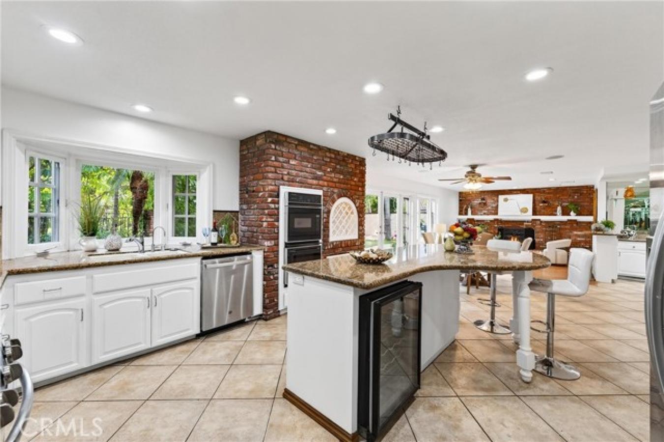 Long Beach, Los Angeles, 90803, United States, 4 Bedrooms Bedrooms, ,3 BathroomsBathrooms,Residential,For Sale,1997805