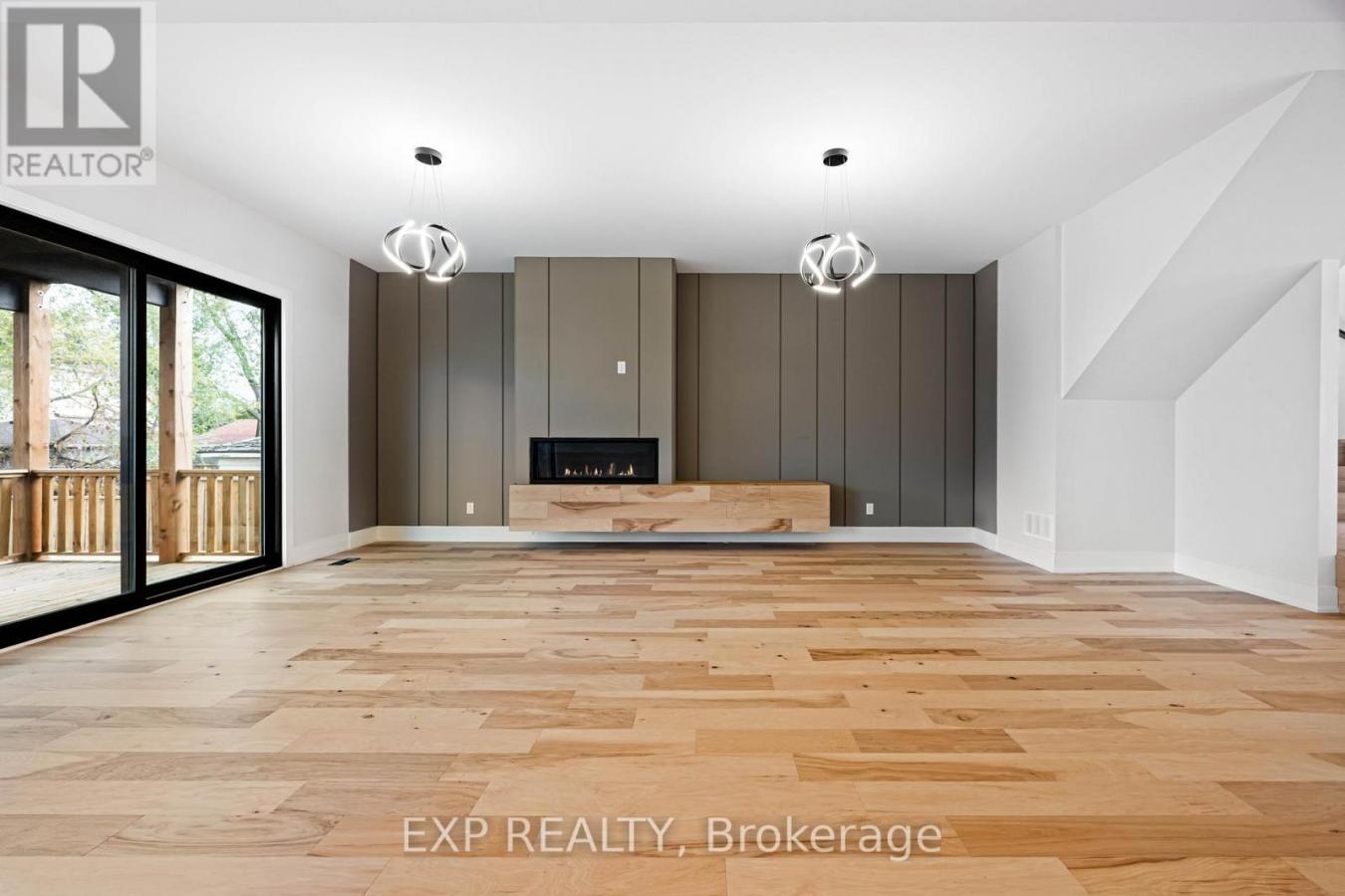 Toronto, ON, M9M1B6, Canada, 5 Bedrooms Bedrooms, ,5 BathroomsBathrooms,Residential,For Sale,1997803