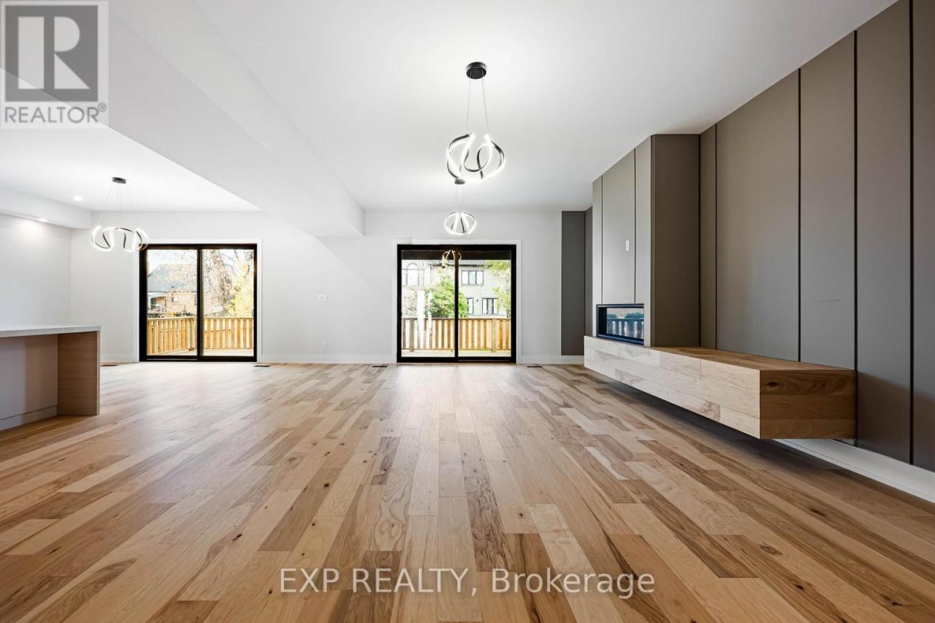 Toronto, ON, M9M1B6, Canada, 5 Bedrooms Bedrooms, ,5 BathroomsBathrooms,Residential,For Sale,1997803