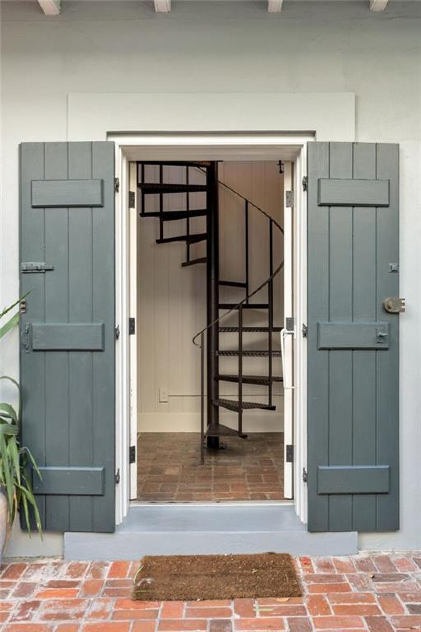 415 BURGUNDY Street 1B, New Orleans, Orleans, 70112, United States, 1 Bedroom Bedrooms, ,1 BathroomBathrooms,Residential,For Sale,415 BURGUNDY Street 1B,2526898