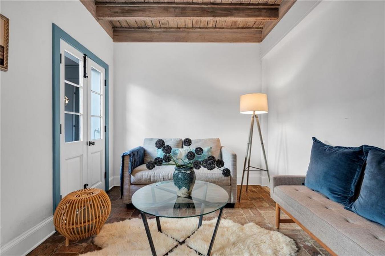 415 BURGUNDY Street 1B, New Orleans, Orleans, 70112, United States, 1 Bedroom Bedrooms, ,1 BathroomBathrooms,Residential,For Sale,415 BURGUNDY Street 1B,2526898