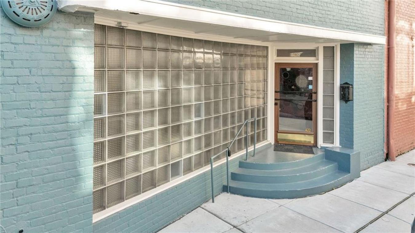 New Orleans, Orleans, 70130, United States, 2 Bedrooms Bedrooms, ,-1 BathroomBathrooms,Residential,For Sale,1998091